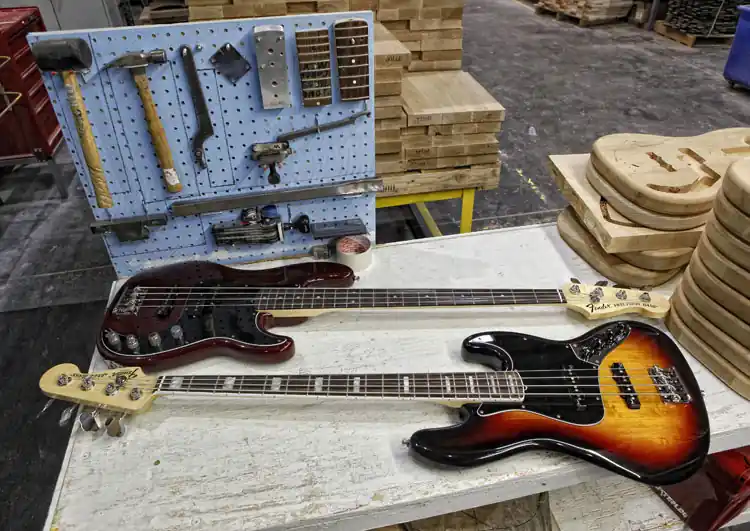 Fender American Deluxe Jazz Bass RW 3CS Direkt Vom Hersteller
