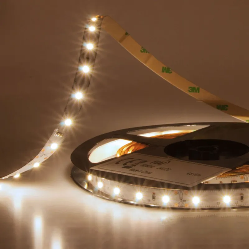 ISOLED LED SIL830-Flexband, 24V, 4,8W, IP20, warmweiß Jetzt Kaufen