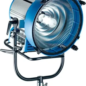ARRI M90 9/6 KW Tageslichtscheinwerfer MAX, MAN, VEAM, blau-silber Heißes Angebot