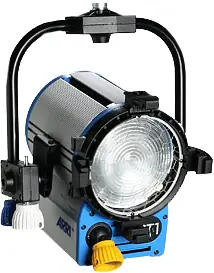 Aktuell ARRI True Blue ST1, 1000W, P.O., schwarz, ohne Stecker