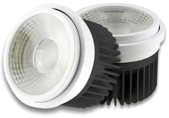 Zertifiziert ISOLED AR111 30W, 35°-50° variabel, warmweiß, inkl. externem VG