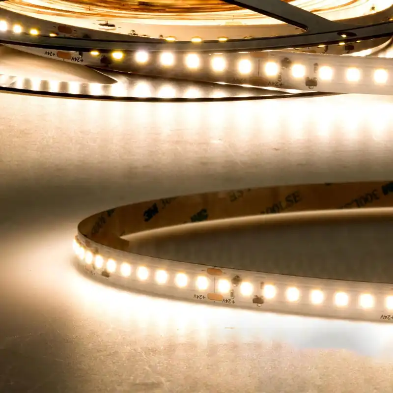Zertifiziert ISOLED LED CRI830 High-Lumen CC-Flexband, 24V, 21W, IP20, warmweiß