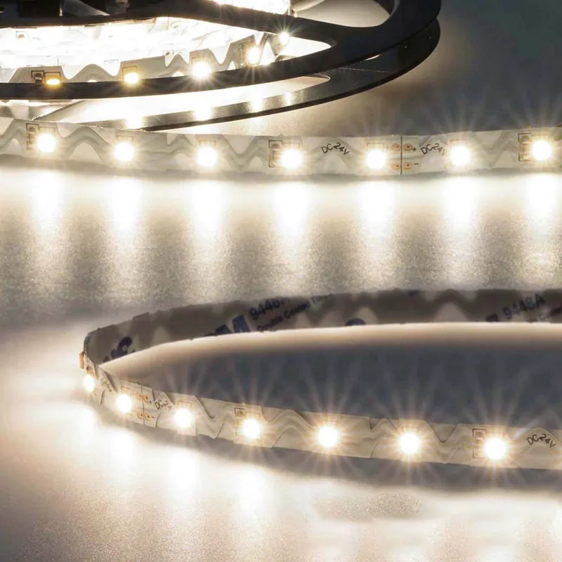 Abverkauf ISOLED LED CRI940 Flexband Curve, 24V 12W, IP20 neutralweiß, für Winkel und Ecken