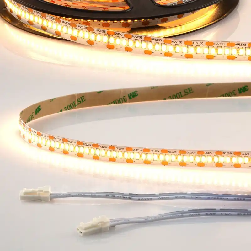 ISOLED LED CRI930 MiniAMP Flexband, 12V, 12W, 3000K, 250cm, beidseitig 30cm Kabel mit male-Stecker Preisreduziert