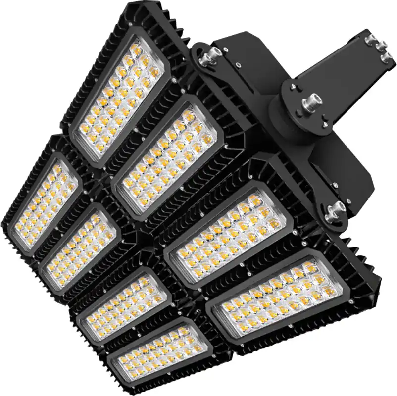 Neuheit ISOLED LED Flutlicht 900W 130x40° asymmetrisch variabel 1-10V dimmbar IP66