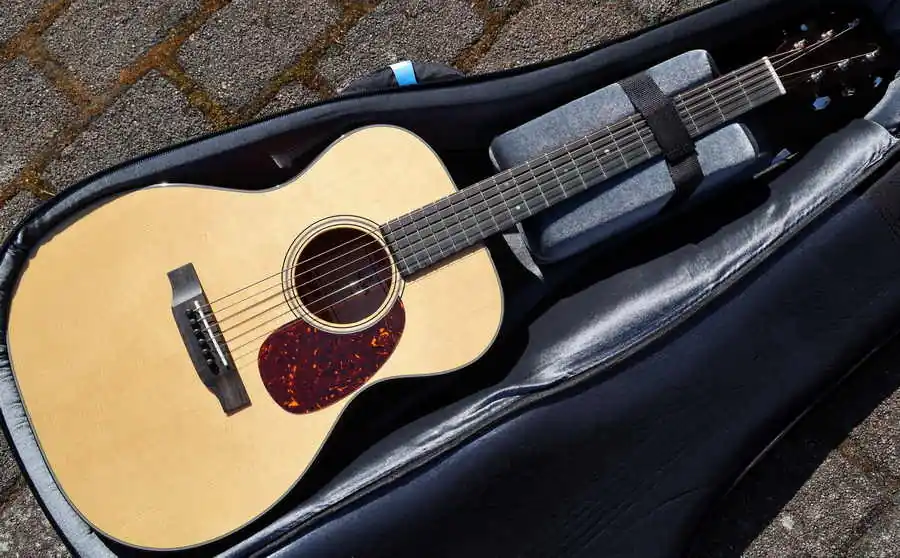 S00M-18 vollmassiv mit Gigbag Online Kaufen