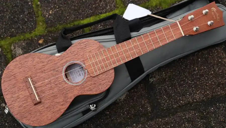 Schnäppchen S1 Uke Soprano Mahagoni