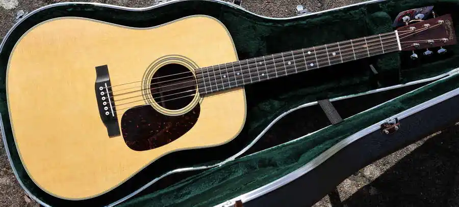 D28 Satin Dreadnought Günstig