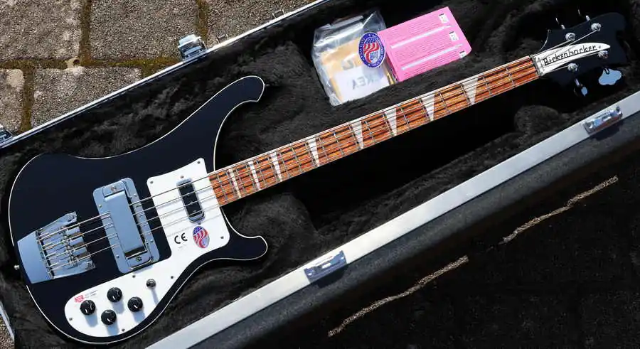 4003 Jetglo Bass inkl. Case Online Kaufen