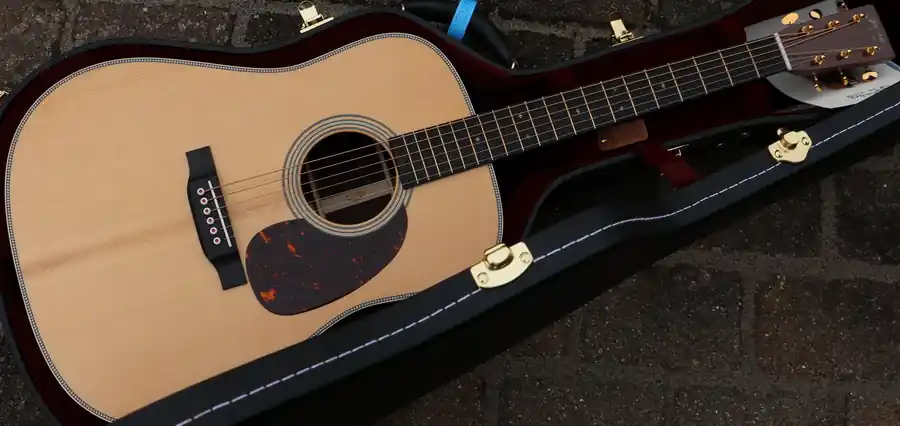 D28 Modern Deluxe Dreadnought Rabatt