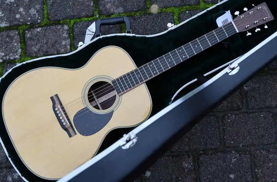 Top-Seller OM28 Fingerpicker Fichte RW