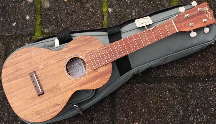 C1K-Uke Concert Koa vollmassiv Neu