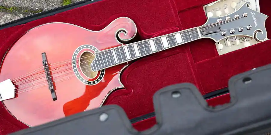 Heißes Angebot MD614 F-Style K&K PU Classic