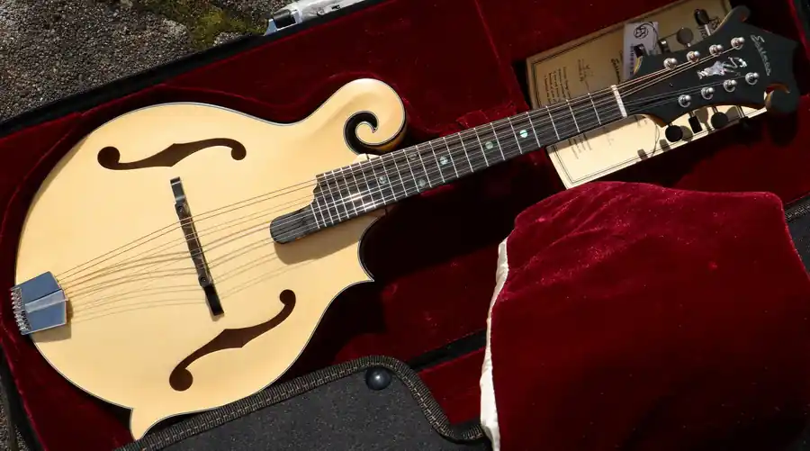 Günstig MD915 F-Style Mandoline